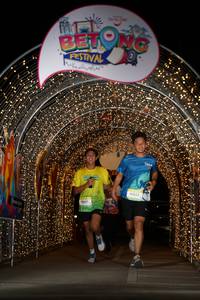 BIB: 10000
                            <button type="button" onclick="openModal(21782622)" class="btn btn-primary btn-sm float-right btn-popup" data-toggle="modal" data-target=".modal-high-quality">
                        <i class="fas fa-shopping-cart"></i> Add to Cart
                    </button>
                                            <button type="button" onclick="isThisMe(21782622, true)" class="btn btn-success btn-sm float-right btn-popup btn-isme hidden" data-toggle="tooltip" data-placement="bottom" title="นี่คือรูปของคุณใช่ไหม คลิกที่นี่เพื่อเอาเข้าอัลบั้ม">
                        <i class="fas fa-plus"></i> Add to album
                    </button>
                    <button type="button" onclick="isThisMe(21782622, false)" class="btn btn-warning btn-sm float-right btn-popup btn-isnotme hidden">
                        <i class="fas fa-ban"></i> Remove from album
                    </button>