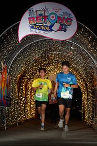 BIB: 10051, 90053
                            <button type="button" onclick="openModal(21782634)" class="btn btn-primary btn-sm float-right btn-popup" data-toggle="modal" data-target=".modal-high-quality">
                        <i class="fas fa-shopping-cart"></i> Add to Cart
                    </button>
                                            <button type="button" onclick="isThisMe(21782634, true)" class="btn btn-success btn-sm float-right btn-popup btn-isme hidden" data-toggle="tooltip" data-placement="bottom" title="นี่คือรูปของคุณใช่ไหม คลิกที่นี่เพื่อเอาเข้าอัลบั้ม">
                        <i class="fas fa-plus"></i> Add to album
                    </button>
                    <button type="button" onclick="isThisMe(21782634, false)" class="btn btn-warning btn-sm float-right btn-popup btn-isnotme hidden">
                        <i class="fas fa-ban"></i> Remove from album
                    </button>