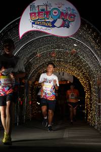 BIB: 50540, 14384
                            <button type="button" onclick="openModal(21777237)" class="btn btn-primary btn-sm float-right btn-popup" data-toggle="modal" data-target=".modal-high-quality">
                        <i class="fas fa-shopping-cart"></i> Add to Cart
                    </button>
                                            <button type="button" onclick="isThisMe(21777237, true)" class="btn btn-success btn-sm float-right btn-popup btn-isme hidden" data-toggle="tooltip" data-placement="bottom" title="นี่คือรูปของคุณใช่ไหม คลิกที่นี่เพื่อเอาเข้าอัลบั้ม">
                        <i class="fas fa-plus"></i> Add to album
                    </button>
                    <button type="button" onclick="isThisMe(21777237, false)" class="btn btn-warning btn-sm float-right btn-popup btn-isnotme hidden">
                        <i class="fas fa-ban"></i> Remove from album
                    </button>