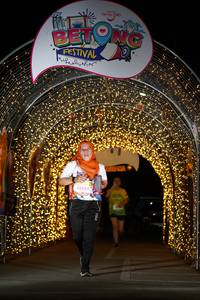 BIB: 50545
                            <button type="button" onclick="openModal(21777905)" class="btn btn-primary btn-sm float-right btn-popup" data-toggle="modal" data-target=".modal-high-quality">
                        <i class="fas fa-shopping-cart"></i> Add to Cart
                    </button>
                                            <button type="button" onclick="isThisMe(21777905, true)" class="btn btn-success btn-sm float-right btn-popup btn-isme hidden" data-toggle="tooltip" data-placement="bottom" title="นี่คือรูปของคุณใช่ไหม คลิกที่นี่เพื่อเอาเข้าอัลบั้ม">
                        <i class="fas fa-plus"></i> Add to album
                    </button>
                    <button type="button" onclick="isThisMe(21777905, false)" class="btn btn-warning btn-sm float-right btn-popup btn-isnotme hidden">
                        <i class="fas fa-ban"></i> Remove from album
                    </button>