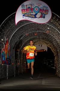 BIB: 50236
                            <button type="button" onclick="openModal(21781965)" class="btn btn-primary btn-sm float-right btn-popup" data-toggle="modal" data-target=".modal-high-quality">
                        <i class="fas fa-shopping-cart"></i> Add to Cart
                    </button>
                                            <button type="button" onclick="isThisMe(21781965, true)" class="btn btn-success btn-sm float-right btn-popup btn-isme hidden" data-toggle="tooltip" data-placement="bottom" title="นี่คือรูปของคุณใช่ไหม คลิกที่นี่เพื่อเอาเข้าอัลบั้ม">
                        <i class="fas fa-plus"></i> Add to album
                    </button>
                    <button type="button" onclick="isThisMe(21781965, false)" class="btn btn-warning btn-sm float-right btn-popup btn-isnotme hidden">
                        <i class="fas fa-ban"></i> Remove from album
                    </button>