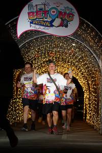 BIB: 30636, 50517
                            <button type="button" onclick="openModal(21777963)" class="btn btn-primary btn-sm float-right btn-popup" data-toggle="modal" data-target=".modal-high-quality">
                        <i class="fas fa-shopping-cart"></i> Add to Cart
                    </button>
                                            <button type="button" onclick="isThisMe(21777963, true)" class="btn btn-success btn-sm float-right btn-popup btn-isme hidden" data-toggle="tooltip" data-placement="bottom" title="นี่คือรูปของคุณใช่ไหม คลิกที่นี่เพื่อเอาเข้าอัลบั้ม">
                        <i class="fas fa-plus"></i> Add to album
                    </button>
                    <button type="button" onclick="isThisMe(21777963, false)" class="btn btn-warning btn-sm float-right btn-popup btn-isnotme hidden">
                        <i class="fas fa-ban"></i> Remove from album
                    </button>