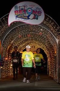 BIB: 5183, 60041, 50240
                            <button type="button" onclick="openModal(21779270)" class="btn btn-primary btn-sm float-right btn-popup" data-toggle="modal" data-target=".modal-high-quality">
                        <i class="fas fa-shopping-cart"></i> Add to Cart
                    </button>
                                            <button type="button" onclick="isThisMe(21779270, true)" class="btn btn-success btn-sm float-right btn-popup btn-isme hidden" data-toggle="tooltip" data-placement="bottom" title="นี่คือรูปของคุณใช่ไหม คลิกที่นี่เพื่อเอาเข้าอัลบั้ม">
                        <i class="fas fa-plus"></i> Add to album
                    </button>
                    <button type="button" onclick="isThisMe(21779270, false)" class="btn btn-warning btn-sm float-right btn-popup btn-isnotme hidden">
                        <i class="fas fa-ban"></i> Remove from album
                    </button>