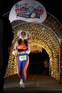 BIB: 50213
                            <button type="button" onclick="openModal(21779175)" class="btn btn-primary btn-sm float-right btn-popup" data-toggle="modal" data-target=".modal-high-quality">
                        <i class="fas fa-shopping-cart"></i> Add to Cart
                    </button>
                                            <button type="button" onclick="isThisMe(21779175, true)" class="btn btn-success btn-sm float-right btn-popup btn-isme hidden" data-toggle="tooltip" data-placement="bottom" title="นี่คือรูปของคุณใช่ไหม คลิกที่นี่เพื่อเอาเข้าอัลบั้ม">
                        <i class="fas fa-plus"></i> Add to album
                    </button>
                    <button type="button" onclick="isThisMe(21779175, false)" class="btn btn-warning btn-sm float-right btn-popup btn-isnotme hidden">
                        <i class="fas fa-ban"></i> Remove from album
                    </button>