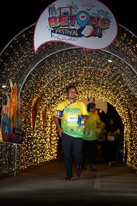 BIB: 90071
                            <button type="button" onclick="openModal(21778211)" class="btn btn-primary btn-sm float-right btn-popup" data-toggle="modal" data-target=".modal-high-quality">
                        <i class="fas fa-shopping-cart"></i> Add to Cart
                    </button>
                                            <button type="button" onclick="isThisMe(21778211, true)" class="btn btn-success btn-sm float-right btn-popup btn-isme hidden" data-toggle="tooltip" data-placement="bottom" title="นี่คือรูปของคุณใช่ไหม คลิกที่นี่เพื่อเอาเข้าอัลบั้ม">
                        <i class="fas fa-plus"></i> Add to album
                    </button>
                    <button type="button" onclick="isThisMe(21778211, false)" class="btn btn-warning btn-sm float-right btn-popup btn-isnotme hidden">
                        <i class="fas fa-ban"></i> Remove from album
                    </button>