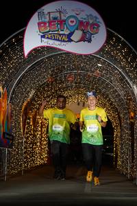 BIB: 50105, 901215
                            <button type="button" onclick="openModal(21778061)" class="btn btn-primary btn-sm float-right btn-popup" data-toggle="modal" data-target=".modal-high-quality">
                        <i class="fas fa-shopping-cart"></i> Add to Cart
                    </button>
                                            <button type="button" onclick="isThisMe(21778061, true)" class="btn btn-success btn-sm float-right btn-popup btn-isme hidden" data-toggle="tooltip" data-placement="bottom" title="นี่คือรูปของคุณใช่ไหม คลิกที่นี่เพื่อเอาเข้าอัลบั้ม">
                        <i class="fas fa-plus"></i> Add to album
                    </button>
                    <button type="button" onclick="isThisMe(21778061, false)" class="btn btn-warning btn-sm float-right btn-popup btn-isnotme hidden">
                        <i class="fas fa-ban"></i> Remove from album
                    </button>