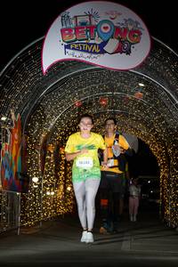 BIB: 50343
                            <button type="button" onclick="openModal(21778253)" class="btn btn-primary btn-sm float-right btn-popup" data-toggle="modal" data-target=".modal-high-quality">
                        <i class="fas fa-shopping-cart"></i> Add to Cart
                    </button>
                                            <button type="button" onclick="isThisMe(21778253, true)" class="btn btn-success btn-sm float-right btn-popup btn-isme hidden" data-toggle="tooltip" data-placement="bottom" title="นี่คือรูปของคุณใช่ไหม คลิกที่นี่เพื่อเอาเข้าอัลบั้ม">
                        <i class="fas fa-plus"></i> Add to album
                    </button>
                    <button type="button" onclick="isThisMe(21778253, false)" class="btn btn-warning btn-sm float-right btn-popup btn-isnotme hidden">
                        <i class="fas fa-ban"></i> Remove from album
                    </button>