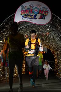 BIB: 50343
                            <button type="button" onclick="openModal(21778258)" class="btn btn-primary btn-sm float-right btn-popup" data-toggle="modal" data-target=".modal-high-quality">
                        <i class="fas fa-shopping-cart"></i> Add to Cart
                    </button>
                                            <button type="button" onclick="isThisMe(21778258, true)" class="btn btn-success btn-sm float-right btn-popup btn-isme hidden" data-toggle="tooltip" data-placement="bottom" title="นี่คือรูปของคุณใช่ไหม คลิกที่นี่เพื่อเอาเข้าอัลบั้ม">
                        <i class="fas fa-plus"></i> Add to album
                    </button>
                    <button type="button" onclick="isThisMe(21778258, false)" class="btn btn-warning btn-sm float-right btn-popup btn-isnotme hidden">
                        <i class="fas fa-ban"></i> Remove from album
                    </button>