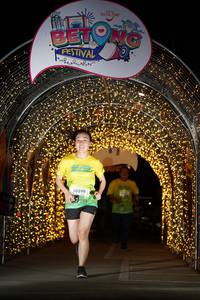 BIB: 50298
                            <button type="button" onclick="openModal(21777914)" class="btn btn-primary btn-sm float-right btn-popup" data-toggle="modal" data-target=".modal-high-quality">
                        <i class="fas fa-shopping-cart"></i> Add to Cart
                    </button>
                                            <button type="button" onclick="isThisMe(21777914, true)" class="btn btn-success btn-sm float-right btn-popup btn-isme hidden" data-toggle="tooltip" data-placement="bottom" title="นี่คือรูปของคุณใช่ไหม คลิกที่นี่เพื่อเอาเข้าอัลบั้ม">
                        <i class="fas fa-plus"></i> Add to album
                    </button>
                    <button type="button" onclick="isThisMe(21777914, false)" class="btn btn-warning btn-sm float-right btn-popup btn-isnotme hidden">
                        <i class="fas fa-ban"></i> Remove from album
                    </button>