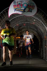 BIB: 304382
                            <button type="button" onclick="openModal(21777500)" class="btn btn-primary btn-sm float-right btn-popup" data-toggle="modal" data-target=".modal-high-quality">
                        <i class="fas fa-shopping-cart"></i> Add to Cart
                    </button>
                                            <button type="button" onclick="isThisMe(21777500, true)" class="btn btn-success btn-sm float-right btn-popup btn-isme hidden" data-toggle="tooltip" data-placement="bottom" title="นี่คือรูปของคุณใช่ไหม คลิกที่นี่เพื่อเอาเข้าอัลบั้ม">
                        <i class="fas fa-plus"></i> Add to album
                    </button>
                    <button type="button" onclick="isThisMe(21777500, false)" class="btn btn-warning btn-sm float-right btn-popup btn-isnotme hidden">
                        <i class="fas fa-ban"></i> Remove from album
                    </button>