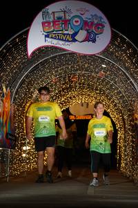 BIB: 50070, 60013
                            <button type="button" onclick="openModal(21778974)" class="btn btn-primary btn-sm float-right btn-popup" data-toggle="modal" data-target=".modal-high-quality">
                        <i class="fas fa-shopping-cart"></i> Add to Cart
                    </button>
                                            <button type="button" onclick="isThisMe(21778974, true)" class="btn btn-success btn-sm float-right btn-popup btn-isme hidden" data-toggle="tooltip" data-placement="bottom" title="นี่คือรูปของคุณใช่ไหม คลิกที่นี่เพื่อเอาเข้าอัลบั้ม">
                        <i class="fas fa-plus"></i> Add to album
                    </button>
                    <button type="button" onclick="isThisMe(21778974, false)" class="btn btn-warning btn-sm float-right btn-popup btn-isnotme hidden">
                        <i class="fas fa-ban"></i> Remove from album
                    </button>