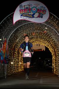 BIB: 5164
                            <button type="button" onclick="openModal(21779419)" class="btn btn-primary btn-sm float-right btn-popup" data-toggle="modal" data-target=".modal-high-quality">
                        <i class="fas fa-shopping-cart"></i> Add to Cart
                    </button>
                                            <button type="button" onclick="isThisMe(21779419, true)" class="btn btn-success btn-sm float-right btn-popup btn-isme hidden" data-toggle="tooltip" data-placement="bottom" title="นี่คือรูปของคุณใช่ไหม คลิกที่นี่เพื่อเอาเข้าอัลบั้ม">
                        <i class="fas fa-plus"></i> Add to album
                    </button>
                    <button type="button" onclick="isThisMe(21779419, false)" class="btn btn-warning btn-sm float-right btn-popup btn-isnotme hidden">
                        <i class="fas fa-ban"></i> Remove from album
                    </button>