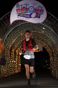 BIB: 205
                            <button type="button" onclick="openModal(21780330)" class="btn btn-primary btn-sm float-right btn-popup" data-toggle="modal" data-target=".modal-high-quality">
                        <i class="fas fa-shopping-cart"></i> Add to Cart
                    </button>
                                            <button type="button" onclick="isThisMe(21780330, true)" class="btn btn-success btn-sm float-right btn-popup btn-isme hidden" data-toggle="tooltip" data-placement="bottom" title="นี่คือรูปของคุณใช่ไหม คลิกที่นี่เพื่อเอาเข้าอัลบั้ม">
                        <i class="fas fa-plus"></i> Add to album
                    </button>
                    <button type="button" onclick="isThisMe(21780330, false)" class="btn btn-warning btn-sm float-right btn-popup btn-isnotme hidden">
                        <i class="fas fa-ban"></i> Remove from album
                    </button>