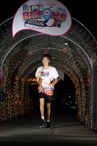 BIB: 30422
                            <button type="button" onclick="openModal(21777387)" class="btn btn-primary btn-sm float-right btn-popup" data-toggle="modal" data-target=".modal-high-quality">
                        <i class="fas fa-shopping-cart"></i> Add to Cart
                    </button>
                                            <button type="button" onclick="isThisMe(21777387, true)" class="btn btn-success btn-sm float-right btn-popup btn-isme hidden" data-toggle="tooltip" data-placement="bottom" title="นี่คือรูปของคุณใช่ไหม คลิกที่นี่เพื่อเอาเข้าอัลบั้ม">
                        <i class="fas fa-plus"></i> Add to album
                    </button>
                    <button type="button" onclick="isThisMe(21777387, false)" class="btn btn-warning btn-sm float-right btn-popup btn-isnotme hidden">
                        <i class="fas fa-ban"></i> Remove from album
                    </button>