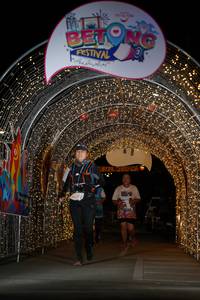 BIB: 5531
                            <button type="button" onclick="openModal(21778675)" class="btn btn-primary btn-sm float-right btn-popup" data-toggle="modal" data-target=".modal-high-quality">
                        <i class="fas fa-shopping-cart"></i> Add to Cart
                    </button>
                                            <button type="button" onclick="isThisMe(21778675, true)" class="btn btn-success btn-sm float-right btn-popup btn-isme hidden" data-toggle="tooltip" data-placement="bottom" title="นี่คือรูปของคุณใช่ไหม คลิกที่นี่เพื่อเอาเข้าอัลบั้ม">
                        <i class="fas fa-plus"></i> Add to album
                    </button>
                    <button type="button" onclick="isThisMe(21778675, false)" class="btn btn-warning btn-sm float-right btn-popup btn-isnotme hidden">
                        <i class="fas fa-ban"></i> Remove from album
                    </button>