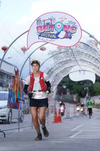 BIB: 5053
                            <button type="button" onclick="openModal(21780515)" class="btn btn-primary btn-sm float-right btn-popup" data-toggle="modal" data-target=".modal-high-quality">
                        <i class="fas fa-shopping-cart"></i> Add to Cart
                    </button>
                                            <button type="button" onclick="isThisMe(21780515, true)" class="btn btn-success btn-sm float-right btn-popup btn-isme hidden" data-toggle="tooltip" data-placement="bottom" title="นี่คือรูปของคุณใช่ไหม คลิกที่นี่เพื่อเอาเข้าอัลบั้ม">
                        <i class="fas fa-plus"></i> Add to album
                    </button>
                    <button type="button" onclick="isThisMe(21780515, false)" class="btn btn-warning btn-sm float-right btn-popup btn-isnotme hidden">
                        <i class="fas fa-ban"></i> Remove from album
                    </button>