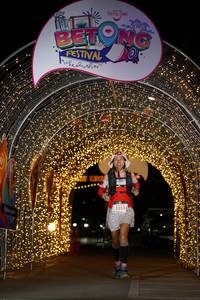 BIB: 5252
                            <button type="button" onclick="openModal(21779554)" class="btn btn-primary btn-sm float-right btn-popup" data-toggle="modal" data-target=".modal-high-quality">
                        <i class="fas fa-shopping-cart"></i> Add to Cart
                    </button>
                                            <button type="button" onclick="isThisMe(21779554, true)" class="btn btn-success btn-sm float-right btn-popup btn-isme hidden" data-toggle="tooltip" data-placement="bottom" title="นี่คือรูปของคุณใช่ไหม คลิกที่นี่เพื่อเอาเข้าอัลบั้ม">
                        <i class="fas fa-plus"></i> Add to album
                    </button>
                    <button type="button" onclick="isThisMe(21779554, false)" class="btn btn-warning btn-sm float-right btn-popup btn-isnotme hidden">
                        <i class="fas fa-ban"></i> Remove from album
                    </button>