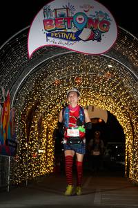 BIB: 5300
                            <button type="button" onclick="openModal(21779814)" class="btn btn-primary btn-sm float-right btn-popup" data-toggle="modal" data-target=".modal-high-quality">
                        <i class="fas fa-shopping-cart"></i> Add to Cart
                    </button>
                                            <button type="button" onclick="isThisMe(21779814, true)" class="btn btn-success btn-sm float-right btn-popup btn-isme hidden" data-toggle="tooltip" data-placement="bottom" title="นี่คือรูปของคุณใช่ไหม คลิกที่นี่เพื่อเอาเข้าอัลบั้ม">
                        <i class="fas fa-plus"></i> Add to album
                    </button>
                    <button type="button" onclick="isThisMe(21779814, false)" class="btn btn-warning btn-sm float-right btn-popup btn-isnotme hidden">
                        <i class="fas fa-ban"></i> Remove from album
                    </button>