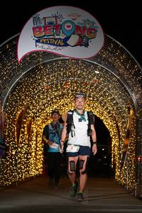 BIB: 900
                            <button type="button" onclick="openModal(21779328)" class="btn btn-primary btn-sm float-right btn-popup" data-toggle="modal" data-target=".modal-high-quality">
                        <i class="fas fa-shopping-cart"></i> Add to Cart
                    </button>
                                            <button type="button" onclick="isThisMe(21779328, true)" class="btn btn-success btn-sm float-right btn-popup btn-isme hidden" data-toggle="tooltip" data-placement="bottom" title="นี่คือรูปของคุณใช่ไหม คลิกที่นี่เพื่อเอาเข้าอัลบั้ม">
                        <i class="fas fa-plus"></i> Add to album
                    </button>
                    <button type="button" onclick="isThisMe(21779328, false)" class="btn btn-warning btn-sm float-right btn-popup btn-isnotme hidden">
                        <i class="fas fa-ban"></i> Remove from album
                    </button>