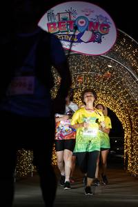 BIB: 04121, 0017
                            <button type="button" onclick="openModal(21778388)" class="btn btn-primary btn-sm float-right btn-popup" data-toggle="modal" data-target=".modal-high-quality">
                        <i class="fas fa-shopping-cart"></i> Add to Cart
                    </button>
                                            <button type="button" onclick="isThisMe(21778388, true)" class="btn btn-success btn-sm float-right btn-popup btn-isme hidden" data-toggle="tooltip" data-placement="bottom" title="นี่คือรูปของคุณใช่ไหม คลิกที่นี่เพื่อเอาเข้าอัลบั้ม">
                        <i class="fas fa-plus"></i> Add to album
                    </button>
                    <button type="button" onclick="isThisMe(21778388, false)" class="btn btn-warning btn-sm float-right btn-popup btn-isnotme hidden">
                        <i class="fas fa-ban"></i> Remove from album
                    </button>