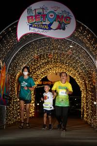 BIB: 90001, 50271
                            <button type="button" onclick="openModal(21778010)" class="btn btn-primary btn-sm float-right btn-popup" data-toggle="modal" data-target=".modal-high-quality">
                        <i class="fas fa-shopping-cart"></i> Add to Cart
                    </button>
                                            <button type="button" onclick="isThisMe(21778010, true)" class="btn btn-success btn-sm float-right btn-popup btn-isme hidden" data-toggle="tooltip" data-placement="bottom" title="นี่คือรูปของคุณใช่ไหม คลิกที่นี่เพื่อเอาเข้าอัลบั้ม">
                        <i class="fas fa-plus"></i> Add to album
                    </button>
                    <button type="button" onclick="isThisMe(21778010, false)" class="btn btn-warning btn-sm float-right btn-popup btn-isnotme hidden">
                        <i class="fas fa-ban"></i> Remove from album
                    </button>