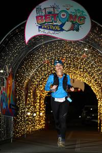 BIB: 5233
                            <button type="button" onclick="openModal(21779594)" class="btn btn-primary btn-sm float-right btn-popup" data-toggle="modal" data-target=".modal-high-quality">
                        <i class="fas fa-shopping-cart"></i> Add to Cart
                    </button>
                                            <button type="button" onclick="isThisMe(21779594, true)" class="btn btn-success btn-sm float-right btn-popup btn-isme hidden" data-toggle="tooltip" data-placement="bottom" title="นี่คือรูปของคุณใช่ไหม คลิกที่นี่เพื่อเอาเข้าอัลบั้ม">
                        <i class="fas fa-plus"></i> Add to album
                    </button>
                    <button type="button" onclick="isThisMe(21779594, false)" class="btn btn-warning btn-sm float-right btn-popup btn-isnotme hidden">
                        <i class="fas fa-ban"></i> Remove from album
                    </button>