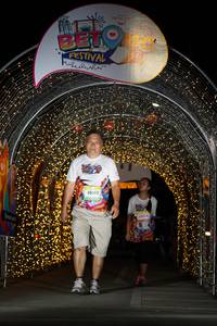 BIB: 50312, 50430
                            <button type="button" onclick="openModal(21778874)" class="btn btn-primary btn-sm float-right btn-popup" data-toggle="modal" data-target=".modal-high-quality">
                        <i class="fas fa-shopping-cart"></i> Add to Cart
                    </button>
                                            <button type="button" onclick="isThisMe(21778874, true)" class="btn btn-success btn-sm float-right btn-popup btn-isme hidden" data-toggle="tooltip" data-placement="bottom" title="นี่คือรูปของคุณใช่ไหม คลิกที่นี่เพื่อเอาเข้าอัลบั้ม">
                        <i class="fas fa-plus"></i> Add to album
                    </button>
                    <button type="button" onclick="isThisMe(21778874, false)" class="btn btn-warning btn-sm float-right btn-popup btn-isnotme hidden">
                        <i class="fas fa-ban"></i> Remove from album
                    </button>