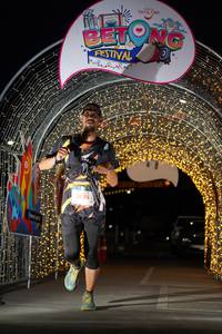 BIB: 5074
                            <button type="button" onclick="openModal(21781688)" class="btn btn-primary btn-sm float-right btn-popup" data-toggle="modal" data-target=".modal-high-quality">
                        <i class="fas fa-shopping-cart"></i> Add to Cart
                    </button>
                                            <button type="button" onclick="isThisMe(21781688, true)" class="btn btn-success btn-sm float-right btn-popup btn-isme hidden" data-toggle="tooltip" data-placement="bottom" title="นี่คือรูปของคุณใช่ไหม คลิกที่นี่เพื่อเอาเข้าอัลบั้ม">
                        <i class="fas fa-plus"></i> Add to album
                    </button>
                    <button type="button" onclick="isThisMe(21781688, false)" class="btn btn-warning btn-sm float-right btn-popup btn-isnotme hidden">
                        <i class="fas fa-ban"></i> Remove from album
                    </button>