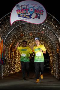 BIB: 50105, 90121
                            <button type="button" onclick="openModal(21778063)" class="btn btn-primary btn-sm float-right btn-popup" data-toggle="modal" data-target=".modal-high-quality">
                        <i class="fas fa-shopping-cart"></i> Add to Cart
                    </button>
                                            <button type="button" onclick="isThisMe(21778063, true)" class="btn btn-success btn-sm float-right btn-popup btn-isme hidden" data-toggle="tooltip" data-placement="bottom" title="นี่คือรูปของคุณใช่ไหม คลิกที่นี่เพื่อเอาเข้าอัลบั้ม">
                        <i class="fas fa-plus"></i> Add to album
                    </button>
                    <button type="button" onclick="isThisMe(21778063, false)" class="btn btn-warning btn-sm float-right btn-popup btn-isnotme hidden">
                        <i class="fas fa-ban"></i> Remove from album
                    </button>