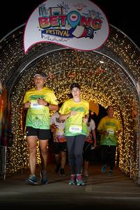 BIB: 5031, 384172, 50325
                            <button type="button" onclick="openModal(21777980)" class="btn btn-primary btn-sm float-right btn-popup" data-toggle="modal" data-target=".modal-high-quality">
                        <i class="fas fa-shopping-cart"></i> Add to Cart
                    </button>
                                            <button type="button" onclick="isThisMe(21777980, true)" class="btn btn-success btn-sm float-right btn-popup btn-isme hidden" data-toggle="tooltip" data-placement="bottom" title="นี่คือรูปของคุณใช่ไหม คลิกที่นี่เพื่อเอาเข้าอัลบั้ม">
                        <i class="fas fa-plus"></i> Add to album
                    </button>
                    <button type="button" onclick="isThisMe(21777980, false)" class="btn btn-warning btn-sm float-right btn-popup btn-isnotme hidden">
                        <i class="fas fa-ban"></i> Remove from album
                    </button>