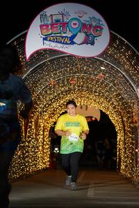 BIB: 50184
                            <button type="button" onclick="openModal(21779073)" class="btn btn-primary btn-sm float-right btn-popup" data-toggle="modal" data-target=".modal-high-quality">
                        <i class="fas fa-shopping-cart"></i> Add to Cart
                    </button>
                                            <button type="button" onclick="isThisMe(21779073, true)" class="btn btn-success btn-sm float-right btn-popup btn-isme hidden" data-toggle="tooltip" data-placement="bottom" title="นี่คือรูปของคุณใช่ไหม คลิกที่นี่เพื่อเอาเข้าอัลบั้ม">
                        <i class="fas fa-plus"></i> Add to album
                    </button>
                    <button type="button" onclick="isThisMe(21779073, false)" class="btn btn-warning btn-sm float-right btn-popup btn-isnotme hidden">
                        <i class="fas fa-ban"></i> Remove from album
                    </button>