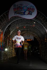 BIB: 50533, 30631
                            <button type="button" onclick="openModal(21782352)" class="btn btn-primary btn-sm float-right btn-popup" data-toggle="modal" data-target=".modal-high-quality">
                        <i class="fas fa-shopping-cart"></i> Add to Cart
                    </button>
                                            <button type="button" onclick="isThisMe(21782352, true)" class="btn btn-success btn-sm float-right btn-popup btn-isme hidden" data-toggle="tooltip" data-placement="bottom" title="นี่คือรูปของคุณใช่ไหม คลิกที่นี่เพื่อเอาเข้าอัลบั้ม">
                        <i class="fas fa-plus"></i> Add to album
                    </button>
                    <button type="button" onclick="isThisMe(21782352, false)" class="btn btn-warning btn-sm float-right btn-popup btn-isnotme hidden">
                        <i class="fas fa-ban"></i> Remove from album
                    </button>