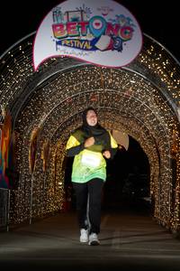 BIB: 
                            <button type="button" onclick="openModal(21777445)" class="btn btn-primary btn-sm float-right btn-popup" data-toggle="modal" data-target=".modal-high-quality">
                        <i class="fas fa-shopping-cart"></i> Add to Cart
                    </button>
                                            <button type="button" onclick="isThisMe(21777445, true)" class="btn btn-success btn-sm float-right btn-popup btn-isme hidden" data-toggle="tooltip" data-placement="bottom" title="นี่คือรูปของคุณใช่ไหม คลิกที่นี่เพื่อเอาเข้าอัลบั้ม">
                        <i class="fas fa-plus"></i> Add to album
                    </button>
                    <button type="button" onclick="isThisMe(21777445, false)" class="btn btn-warning btn-sm float-right btn-popup btn-isnotme hidden">
                        <i class="fas fa-ban"></i> Remove from album
                    </button>