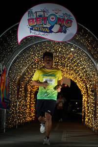 BIB: 50352
                            <button type="button" onclick="openModal(21777698)" class="btn btn-primary btn-sm float-right btn-popup" data-toggle="modal" data-target=".modal-high-quality">
                        <i class="fas fa-shopping-cart"></i> Add to Cart
                    </button>
                                            <button type="button" onclick="isThisMe(21777698, true)" class="btn btn-success btn-sm float-right btn-popup btn-isme hidden" data-toggle="tooltip" data-placement="bottom" title="นี่คือรูปของคุณใช่ไหม คลิกที่นี่เพื่อเอาเข้าอัลบั้ม">
                        <i class="fas fa-plus"></i> Add to album
                    </button>
                    <button type="button" onclick="isThisMe(21777698, false)" class="btn btn-warning btn-sm float-right btn-popup btn-isnotme hidden">
                        <i class="fas fa-ban"></i> Remove from album
                    </button>