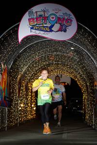 BIB: 50199
                            <button type="button" onclick="openModal(21782125)" class="btn btn-primary btn-sm float-right btn-popup" data-toggle="modal" data-target=".modal-high-quality">
                        <i class="fas fa-shopping-cart"></i> Add to Cart
                    </button>
                                            <button type="button" onclick="isThisMe(21782125, true)" class="btn btn-success btn-sm float-right btn-popup btn-isme hidden" data-toggle="tooltip" data-placement="bottom" title="นี่คือรูปของคุณใช่ไหม คลิกที่นี่เพื่อเอาเข้าอัลบั้ม">
                        <i class="fas fa-plus"></i> Add to album
                    </button>
                    <button type="button" onclick="isThisMe(21782125, false)" class="btn btn-warning btn-sm float-right btn-popup btn-isnotme hidden">
                        <i class="fas fa-ban"></i> Remove from album
                    </button>