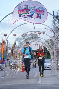 BIB: 
                            <button type="button" onclick="openModal(21780913)" class="btn btn-primary btn-sm float-right btn-popup" data-toggle="modal" data-target=".modal-high-quality">
                        <i class="fas fa-shopping-cart"></i> Add to Cart
                    </button>
                                            <button type="button" onclick="isThisMe(21780913, true)" class="btn btn-success btn-sm float-right btn-popup btn-isme hidden" data-toggle="tooltip" data-placement="bottom" title="นี่คือรูปของคุณใช่ไหม คลิกที่นี่เพื่อเอาเข้าอัลบั้ม">
                        <i class="fas fa-plus"></i> Add to album
                    </button>
                    <button type="button" onclick="isThisMe(21780913, false)" class="btn btn-warning btn-sm float-right btn-popup btn-isnotme hidden">
                        <i class="fas fa-ban"></i> Remove from album
                    </button>