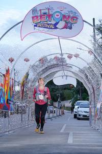 BIB: 500
                            <button type="button" onclick="openModal(21780633)" class="btn btn-primary btn-sm float-right btn-popup" data-toggle="modal" data-target=".modal-high-quality">
                        <i class="fas fa-shopping-cart"></i> Add to Cart
                    </button>
                                            <button type="button" onclick="isThisMe(21780633, true)" class="btn btn-success btn-sm float-right btn-popup btn-isme hidden" data-toggle="tooltip" data-placement="bottom" title="นี่คือรูปของคุณใช่ไหม คลิกที่นี่เพื่อเอาเข้าอัลบั้ม">
                        <i class="fas fa-plus"></i> Add to album
                    </button>
                    <button type="button" onclick="isThisMe(21780633, false)" class="btn btn-warning btn-sm float-right btn-popup btn-isnotme hidden">
                        <i class="fas fa-ban"></i> Remove from album
                    </button>