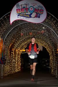 BIB: 205
                            <button type="button" onclick="openModal(21780329)" class="btn btn-primary btn-sm float-right btn-popup" data-toggle="modal" data-target=".modal-high-quality">
                        <i class="fas fa-shopping-cart"></i> Add to Cart
                    </button>
                                            <button type="button" onclick="isThisMe(21780329, true)" class="btn btn-success btn-sm float-right btn-popup btn-isme hidden" data-toggle="tooltip" data-placement="bottom" title="นี่คือรูปของคุณใช่ไหม คลิกที่นี่เพื่อเอาเข้าอัลบั้ม">
                        <i class="fas fa-plus"></i> Add to album
                    </button>
                    <button type="button" onclick="isThisMe(21780329, false)" class="btn btn-warning btn-sm float-right btn-popup btn-isnotme hidden">
                        <i class="fas fa-ban"></i> Remove from album
                    </button>