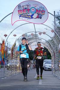 BIB: 5280, 31281
                            <button type="button" onclick="openModal(21780916)" class="btn btn-primary btn-sm float-right btn-popup" data-toggle="modal" data-target=".modal-high-quality">
                        <i class="fas fa-shopping-cart"></i> Add to Cart
                    </button>
                                            <button type="button" onclick="isThisMe(21780916, true)" class="btn btn-success btn-sm float-right btn-popup btn-isme hidden" data-toggle="tooltip" data-placement="bottom" title="นี่คือรูปของคุณใช่ไหม คลิกที่นี่เพื่อเอาเข้าอัลบั้ม">
                        <i class="fas fa-plus"></i> Add to album
                    </button>
                    <button type="button" onclick="isThisMe(21780916, false)" class="btn btn-warning btn-sm float-right btn-popup btn-isnotme hidden">
                        <i class="fas fa-ban"></i> Remove from album
                    </button>