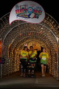 BIB: 60100
                            <button type="button" onclick="openModal(21779252)" class="btn btn-primary btn-sm float-right btn-popup" data-toggle="modal" data-target=".modal-high-quality">
                        <i class="fas fa-shopping-cart"></i> Add to Cart
                    </button>
                                            <button type="button" onclick="isThisMe(21779252, true)" class="btn btn-success btn-sm float-right btn-popup btn-isme hidden" data-toggle="tooltip" data-placement="bottom" title="นี่คือรูปของคุณใช่ไหม คลิกที่นี่เพื่อเอาเข้าอัลบั้ม">
                        <i class="fas fa-plus"></i> Add to album
                    </button>
                    <button type="button" onclick="isThisMe(21779252, false)" class="btn btn-warning btn-sm float-right btn-popup btn-isnotme hidden">
                        <i class="fas fa-ban"></i> Remove from album
                    </button>