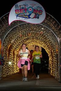 BIB: 30501, 50076
                            <button type="button" onclick="openModal(21778554)" class="btn btn-primary btn-sm float-right btn-popup" data-toggle="modal" data-target=".modal-high-quality">
                        <i class="fas fa-shopping-cart"></i> Add to Cart
                    </button>
                                            <button type="button" onclick="isThisMe(21778554, true)" class="btn btn-success btn-sm float-right btn-popup btn-isme hidden" data-toggle="tooltip" data-placement="bottom" title="นี่คือรูปของคุณใช่ไหม คลิกที่นี่เพื่อเอาเข้าอัลบั้ม">
                        <i class="fas fa-plus"></i> Add to album
                    </button>
                    <button type="button" onclick="isThisMe(21778554, false)" class="btn btn-warning btn-sm float-right btn-popup btn-isnotme hidden">
                        <i class="fas fa-ban"></i> Remove from album
                    </button>