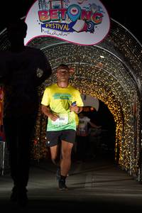 BIB: 350
                            <button type="button" onclick="openModal(21777552)" class="btn btn-primary btn-sm float-right btn-popup" data-toggle="modal" data-target=".modal-high-quality">
                        <i class="fas fa-shopping-cart"></i> Add to Cart
                    </button>
                                            <button type="button" onclick="isThisMe(21777552, true)" class="btn btn-success btn-sm float-right btn-popup btn-isme hidden" data-toggle="tooltip" data-placement="bottom" title="นี่คือรูปของคุณใช่ไหม คลิกที่นี่เพื่อเอาเข้าอัลบั้ม">
                        <i class="fas fa-plus"></i> Add to album
                    </button>
                    <button type="button" onclick="isThisMe(21777552, false)" class="btn btn-warning btn-sm float-right btn-popup btn-isnotme hidden">
                        <i class="fas fa-ban"></i> Remove from album
                    </button>