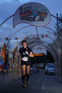 BIB: 5598
                            <button type="button" onclick="openModal(21781205)" class="btn btn-primary btn-sm float-right btn-popup" data-toggle="modal" data-target=".modal-high-quality">
                        <i class="fas fa-shopping-cart"></i> Add to Cart
                    </button>
                                            <button type="button" onclick="isThisMe(21781205, true)" class="btn btn-success btn-sm float-right btn-popup btn-isme hidden" data-toggle="tooltip" data-placement="bottom" title="นี่คือรูปของคุณใช่ไหม คลิกที่นี่เพื่อเอาเข้าอัลบั้ม">
                        <i class="fas fa-plus"></i> Add to album
                    </button>
                    <button type="button" onclick="isThisMe(21781205, false)" class="btn btn-warning btn-sm float-right btn-popup btn-isnotme hidden">
                        <i class="fas fa-ban"></i> Remove from album
                    </button>