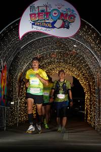 BIB: 50332, 50022, 5112
                            <button type="button" onclick="openModal(21777211)" class="btn btn-primary btn-sm float-right btn-popup" data-toggle="modal" data-target=".modal-high-quality">
                        <i class="fas fa-shopping-cart"></i> Add to Cart
                    </button>
                                            <button type="button" onclick="isThisMe(21777211, true)" class="btn btn-success btn-sm float-right btn-popup btn-isme hidden" data-toggle="tooltip" data-placement="bottom" title="นี่คือรูปของคุณใช่ไหม คลิกที่นี่เพื่อเอาเข้าอัลบั้ม">
                        <i class="fas fa-plus"></i> Add to album
                    </button>
                    <button type="button" onclick="isThisMe(21777211, false)" class="btn btn-warning btn-sm float-right btn-popup btn-isnotme hidden">
                        <i class="fas fa-ban"></i> Remove from album
                    </button>