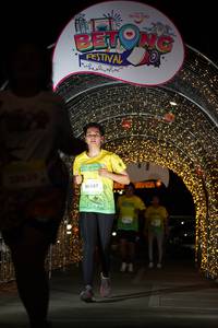 BIB: 50037
                            <button type="button" onclick="openModal(21778240)" class="btn btn-primary btn-sm float-right btn-popup" data-toggle="modal" data-target=".modal-high-quality">
                        <i class="fas fa-shopping-cart"></i> Add to Cart
                    </button>
                                            <button type="button" onclick="isThisMe(21778240, true)" class="btn btn-success btn-sm float-right btn-popup btn-isme hidden" data-toggle="tooltip" data-placement="bottom" title="นี่คือรูปของคุณใช่ไหม คลิกที่นี่เพื่อเอาเข้าอัลบั้ม">
                        <i class="fas fa-plus"></i> Add to album
                    </button>
                    <button type="button" onclick="isThisMe(21778240, false)" class="btn btn-warning btn-sm float-right btn-popup btn-isnotme hidden">
                        <i class="fas fa-ban"></i> Remove from album
                    </button>