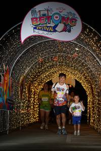 BIB: 30141, 50465, 10028, 
                            <button type="button" onclick="openModal(21778519)" class="btn btn-primary btn-sm float-right btn-popup" data-toggle="modal" data-target=".modal-high-quality">
                        <i class="fas fa-shopping-cart"></i> Add to Cart
                    </button>
                                            <button type="button" onclick="isThisMe(21778519, true)" class="btn btn-success btn-sm float-right btn-popup btn-isme hidden" data-toggle="tooltip" data-placement="bottom" title="นี่คือรูปของคุณใช่ไหม คลิกที่นี่เพื่อเอาเข้าอัลบั้ม">
                        <i class="fas fa-plus"></i> Add to album
                    </button>
                    <button type="button" onclick="isThisMe(21778519, false)" class="btn btn-warning btn-sm float-right btn-popup btn-isnotme hidden">
                        <i class="fas fa-ban"></i> Remove from album
                    </button>