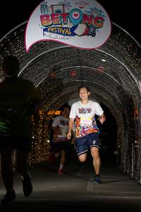 BIB: 50438, 
                            <button type="button" onclick="openModal(21777498)" class="btn btn-primary btn-sm float-right btn-popup" data-toggle="modal" data-target=".modal-high-quality">
                        <i class="fas fa-shopping-cart"></i> Add to Cart
                    </button>
                                            <button type="button" onclick="isThisMe(21777498, true)" class="btn btn-success btn-sm float-right btn-popup btn-isme hidden" data-toggle="tooltip" data-placement="bottom" title="นี่คือรูปของคุณใช่ไหม คลิกที่นี่เพื่อเอาเข้าอัลบั้ม">
                        <i class="fas fa-plus"></i> Add to album
                    </button>
                    <button type="button" onclick="isThisMe(21777498, false)" class="btn btn-warning btn-sm float-right btn-popup btn-isnotme hidden">
                        <i class="fas fa-ban"></i> Remove from album
                    </button>