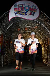 BIB: 50368
                            <button type="button" onclick="openModal(21778569)" class="btn btn-primary btn-sm float-right btn-popup" data-toggle="modal" data-target=".modal-high-quality">
                        <i class="fas fa-shopping-cart"></i> Add to Cart
                    </button>
                                            <button type="button" onclick="isThisMe(21778569, true)" class="btn btn-success btn-sm float-right btn-popup btn-isme hidden" data-toggle="tooltip" data-placement="bottom" title="นี่คือรูปของคุณใช่ไหม คลิกที่นี่เพื่อเอาเข้าอัลบั้ม">
                        <i class="fas fa-plus"></i> Add to album
                    </button>
                    <button type="button" onclick="isThisMe(21778569, false)" class="btn btn-warning btn-sm float-right btn-popup btn-isnotme hidden">
                        <i class="fas fa-ban"></i> Remove from album
                    </button>