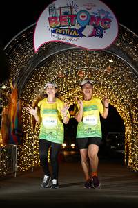 BIB: 50340, 4600, 90145
                            <button type="button" onclick="openModal(21778203)" class="btn btn-primary btn-sm float-right btn-popup" data-toggle="modal" data-target=".modal-high-quality">
                        <i class="fas fa-shopping-cart"></i> Add to Cart
                    </button>
                                            <button type="button" onclick="isThisMe(21778203, true)" class="btn btn-success btn-sm float-right btn-popup btn-isme hidden" data-toggle="tooltip" data-placement="bottom" title="นี่คือรูปของคุณใช่ไหม คลิกที่นี่เพื่อเอาเข้าอัลบั้ม">
                        <i class="fas fa-plus"></i> Add to album
                    </button>
                    <button type="button" onclick="isThisMe(21778203, false)" class="btn btn-warning btn-sm float-right btn-popup btn-isnotme hidden">
                        <i class="fas fa-ban"></i> Remove from album
                    </button>