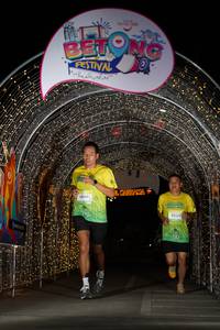 BIB: 50044, 50242
                            <button type="button" onclick="openModal(21782144)" class="btn btn-primary btn-sm float-right btn-popup" data-toggle="modal" data-target=".modal-high-quality">
                        <i class="fas fa-shopping-cart"></i> Add to Cart
                    </button>
                                            <button type="button" onclick="isThisMe(21782144, true)" class="btn btn-success btn-sm float-right btn-popup btn-isme hidden" data-toggle="tooltip" data-placement="bottom" title="นี่คือรูปของคุณใช่ไหม คลิกที่นี่เพื่อเอาเข้าอัลบั้ม">
                        <i class="fas fa-plus"></i> Add to album
                    </button>
                    <button type="button" onclick="isThisMe(21782144, false)" class="btn btn-warning btn-sm float-right btn-popup btn-isnotme hidden">
                        <i class="fas fa-ban"></i> Remove from album
                    </button>